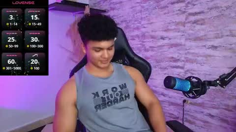 Snapshot of edward__clarck chatting on September 30, 11:37 pm EDWARD CLARCK online show from September 30, 11:37 pm