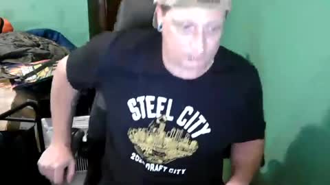 edwardaims_2please online show from July 6, 3:03 pm