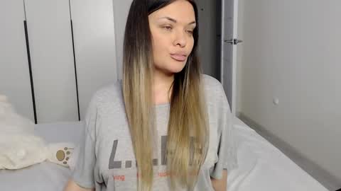 eelena4kiss online show from February 23, 4:46 pm