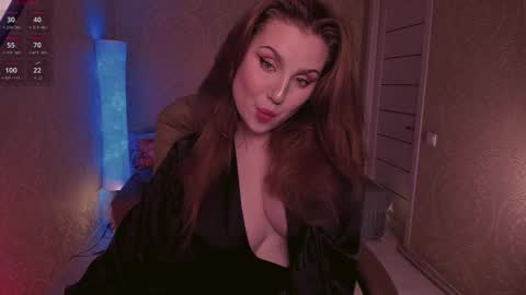 eesmaaarr online show from November 8, 12:35 am