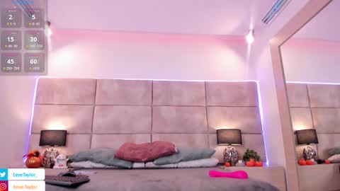 Eevee online show from October 25, 3:40 am