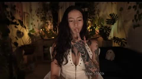 Effy online show from June 14, 2:24 am