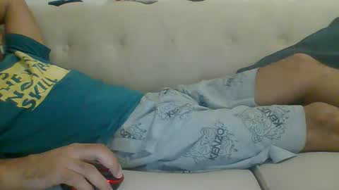 Im momo 35 Egyptian at Dubai online show from December 16, 8:05 pm