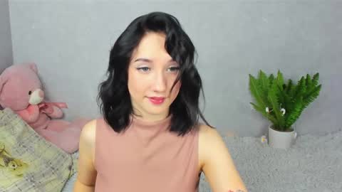 eileenmoores online show from December 4, 7:24 pm