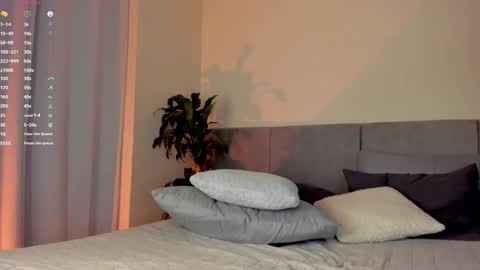 Einyel  online show from February 18, 11:08 pm