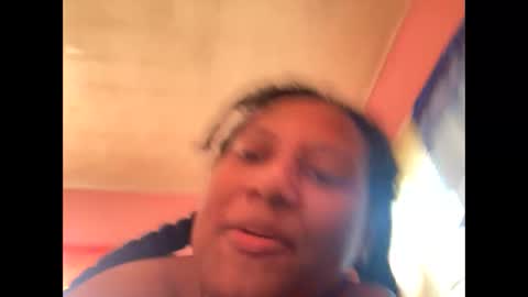 Eirondra Valeen online show from October 28, 6:53 pm