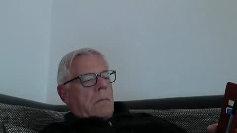 eisbaer1957 online show from October 17, 12:42 pm