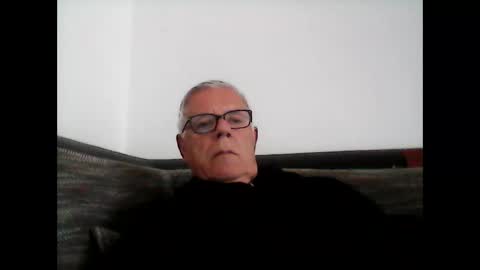 eisbaer1957 online show from May 6, 12:22 pm