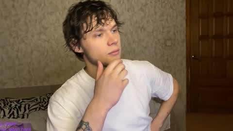 Eitan online show from December 2, 4:38 pm