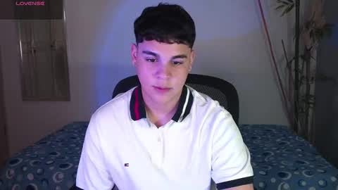 Eithan online show from February 26, 8:12 pm