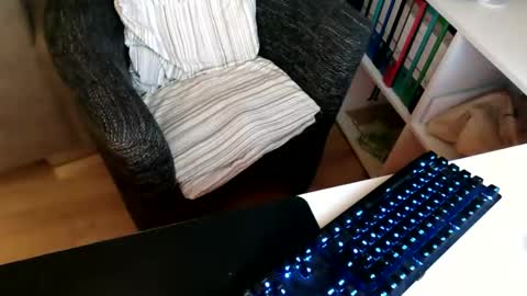 ejakules online show from April 5, 7:22 pm