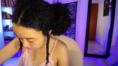 Ela  Help me reach 100 thumbs up online show from April 5, 11:51 am