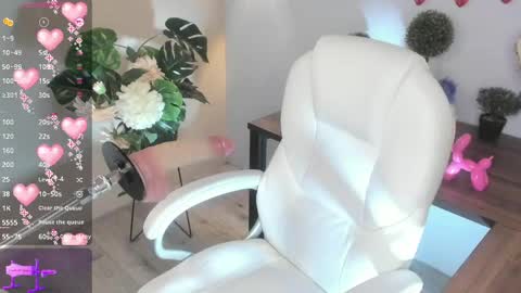 ELA online show from April 9, 6:19 am