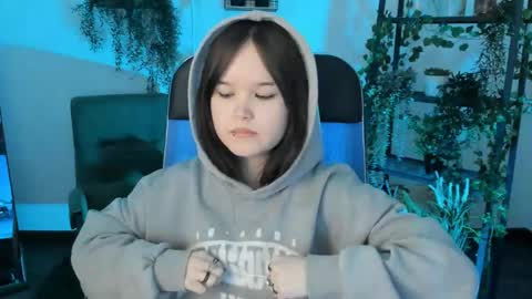 Your sweet girl online show from April 24, 8:33 pm