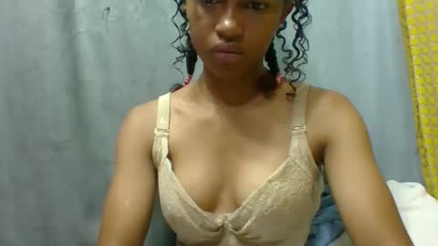 elaliealdy online show from September 13, 6:27 am