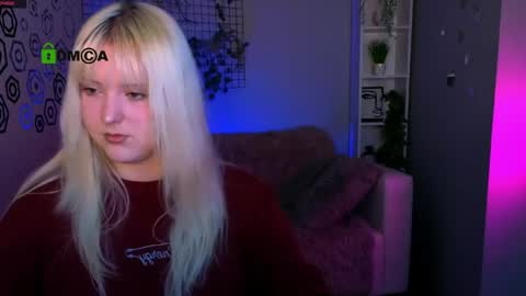 Elara online show from April 12, 9:35 am