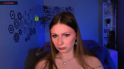 Elara online show from April 4, 6:09 am