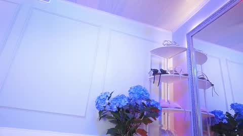 Elasummeer online show from March 24, 12:00 pm