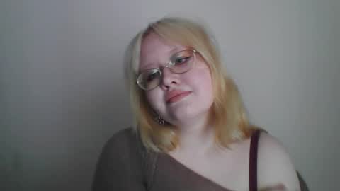 elayne_sweet online show from March 6, 8:24 am