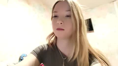 MIa online show from February 26, 2:09 pm