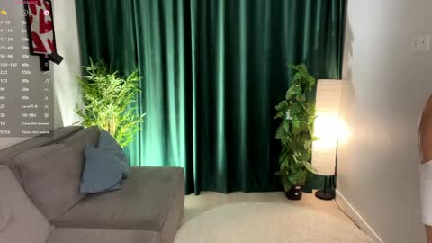 Eleanora online show from April 16, 9:39 pm