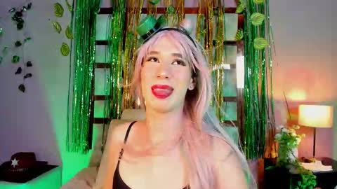 electra_gosselin online show from March 18, 1:55 am