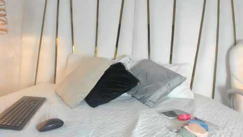 Elena online show from April 20, 7:06 pm