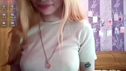 Mia online show from March 1, 5:11 am