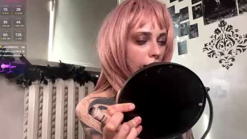 Mia online show from June 28, 12:23 pm