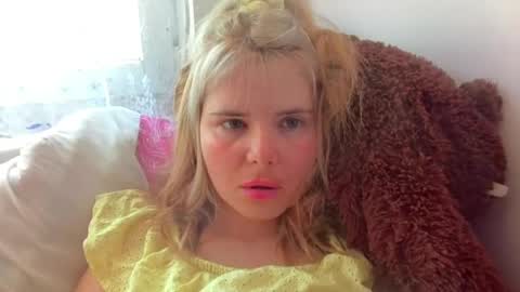 Elena online show from April 20, 10:18 am