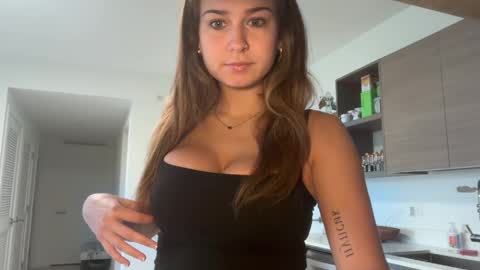 Elena online show from May 18, 3:40 pm