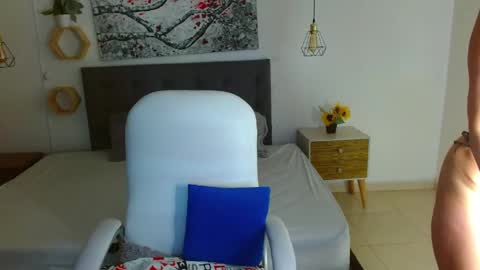 Elenna online show from May 7, 2:24 pm