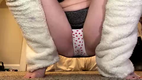 Elenore Hoesevelt online show from October 31, 2:34 am