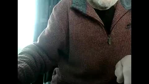 elfyonee online show from December 29, 8:44 am