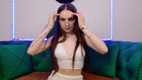 Elia online show from June 5, 11:04 am
