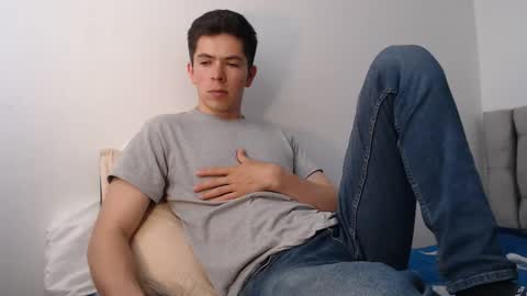 Elian online show from December 15, 6:26 pm