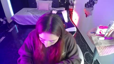 eliana_meaw online show from April 20, 1:03 pm