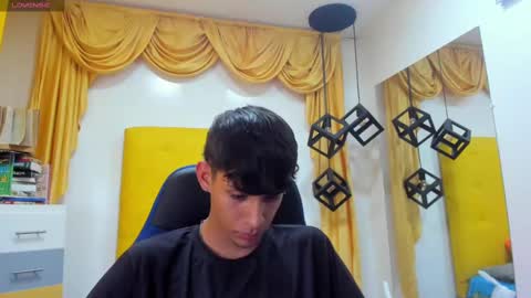 E L I A S online show from February 26, 9:44 am