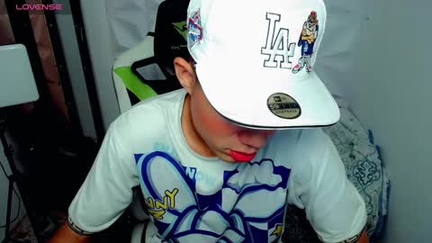 bby-santy online show from December 5, 12:50 pm