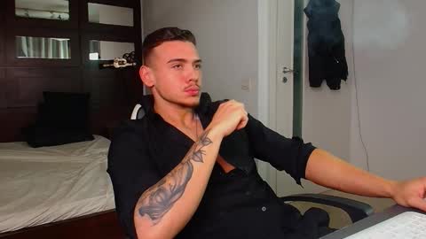 ElijahThorne online show from January 6, 6:06 am