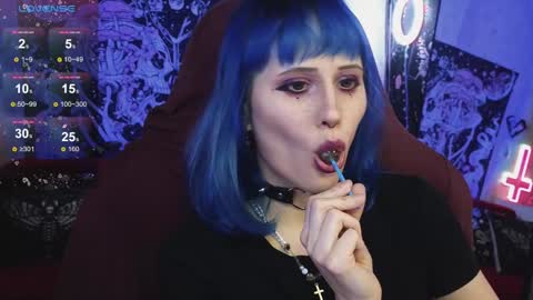 Snapshot of elika_kay chatting on January 27, 9:22 pm  MORE ME   online show from January 27, 9:22 pm