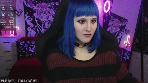 Snapshot of elika_kay chatting on January 10, 10:36 pm  MORE ME   online show from January 10, 10:36 pm