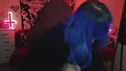 Snapshot of elika_kay chatting on January 24, 10:19 pm  MORE ME   online show from January 24, 10:19 pm