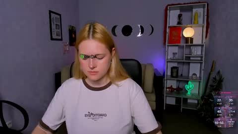 Elin online show from May 20, 3:29 pm