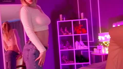 Elina online show from March 12, 1:14 am