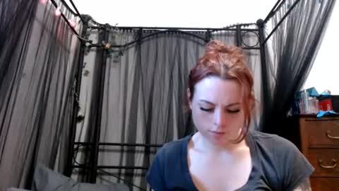 Elina online show from June 17, 4:17 am
