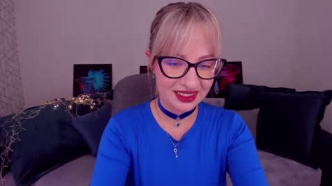 Snapshot of elisabethmills chatting on February 27, 3:05 pm Elisabeth online show from February 27, 3:05 pm