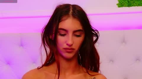 ElisaCharm online show from April 18, 4:36 am