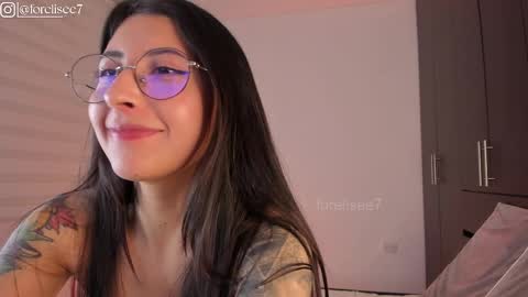 Snapshot of elise_77 chatting on February 18, 5:09 am Eli online show from February 18, 5:09 am