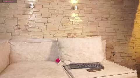 Elise diamond online show from June 27, 1:11 am